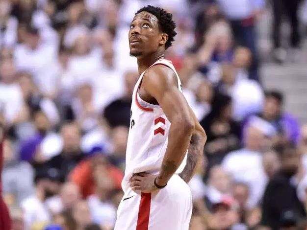 经历了三年 经历了三年