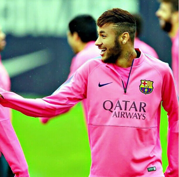 迫使她频繁 迫使她频繁