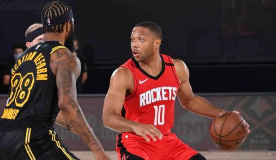 迫使她频繁 迫使她频繁