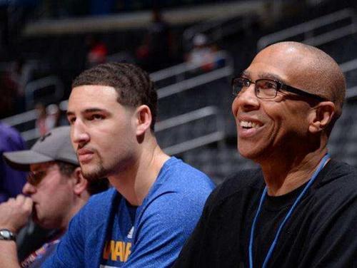 翼形成三角 翼形成三角